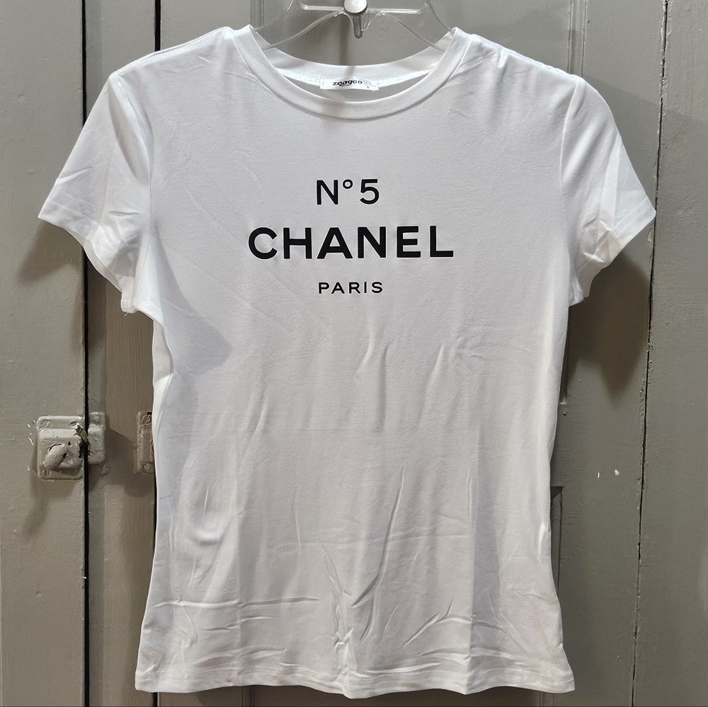BNWOT - White & Black Coco No.5 Paris Short Sleeved T-Shirt - Sz Small